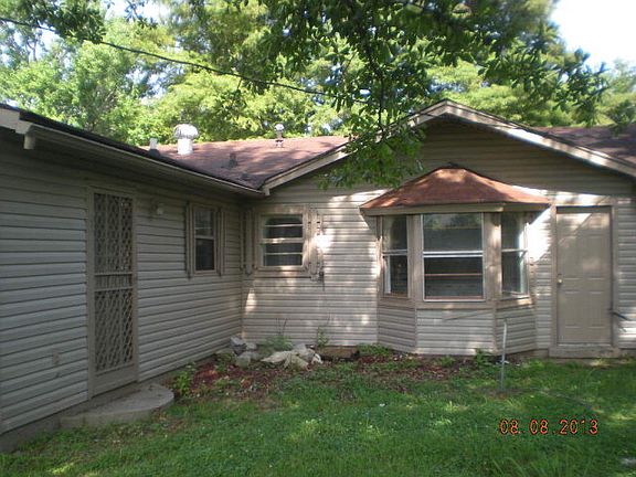 2nd image of 506 W Garden Dr