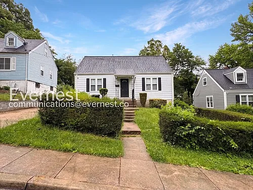 5427 Varnum St Photo 1