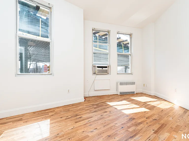 1439 Myrtle Ave #2B — Photo 2