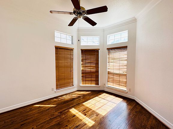 2nd image of 6220 Park Meadow Ln