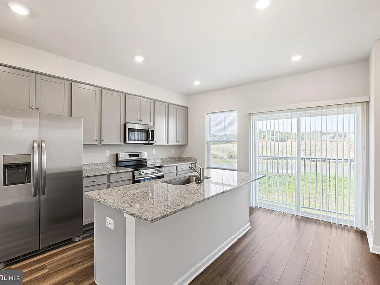 105 Milburn Dr — Photo 12