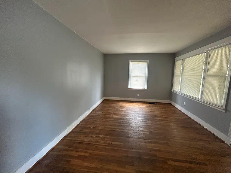 5219 Court G — Photo 8