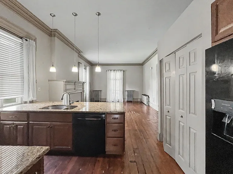 428 N Church St — Photo 16
