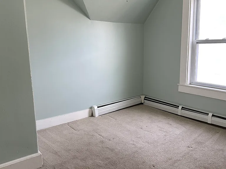 765 Union St — Photo 3