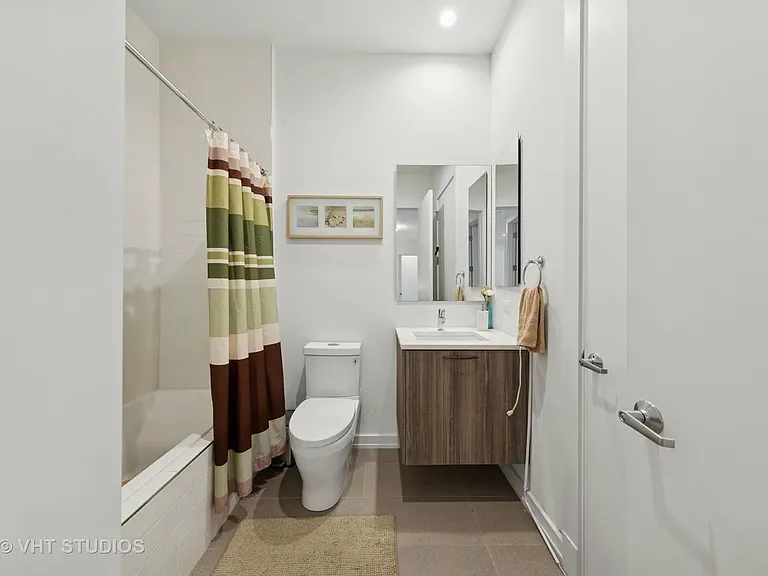2773 N Hampden Ct #404 — Photo 4
