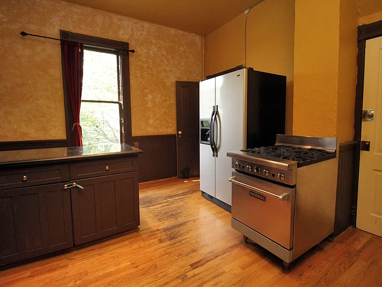 5112 SE Hawthorne Blvd — Photo 10