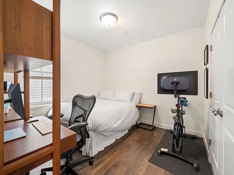 213 E Eagle St #3 — Photo 17