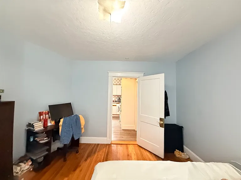 20 Windsor Rd #1 — Photo 9