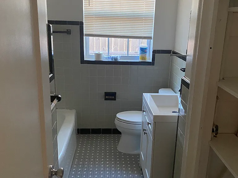 15 Seneca Rd #15 — Photo 11