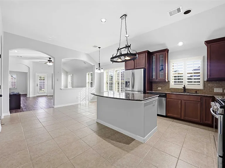 601 Dunlavy Ln — Photo 12