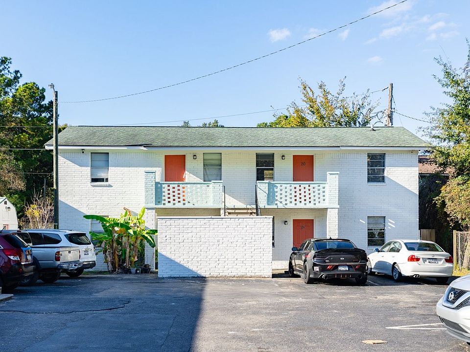 2nd image of 106 Marilyn St #7