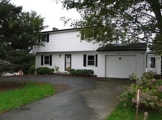 76 Education Ln, Portsmouth, RI 02871
