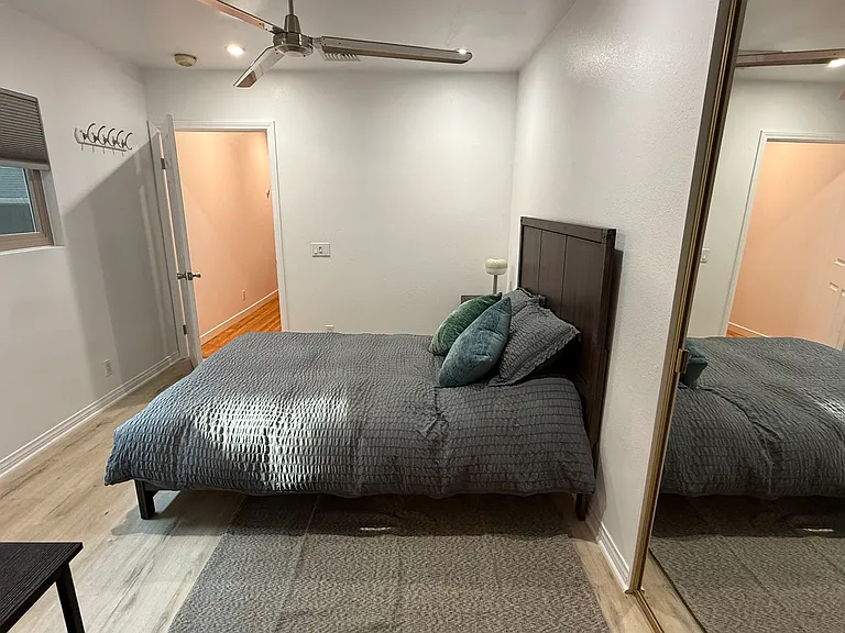 7820 Ventura Canyon Ave — Photo 12