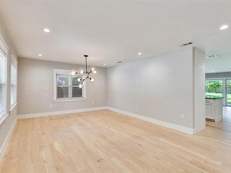6203 Cary Dr — Photo 9