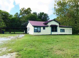 902 E 13th St, Mt Pleasant, TX 75455