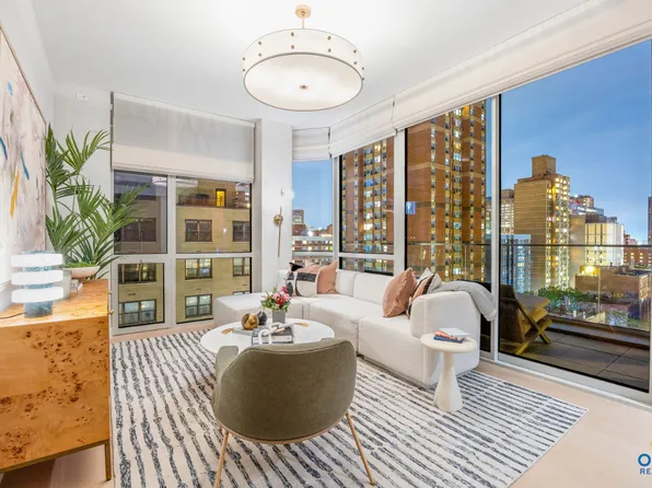 250 East 25th Street image 1 of 32