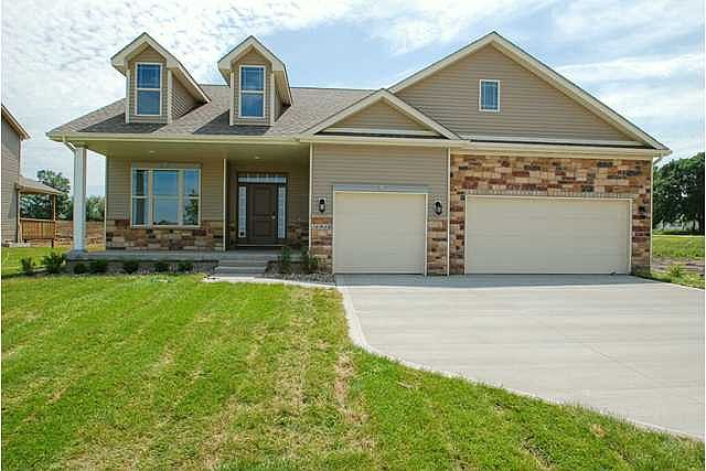 2nd image of 16908 Prairie Dr