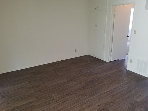 3rd image of 10905 Fruitland Dr #8