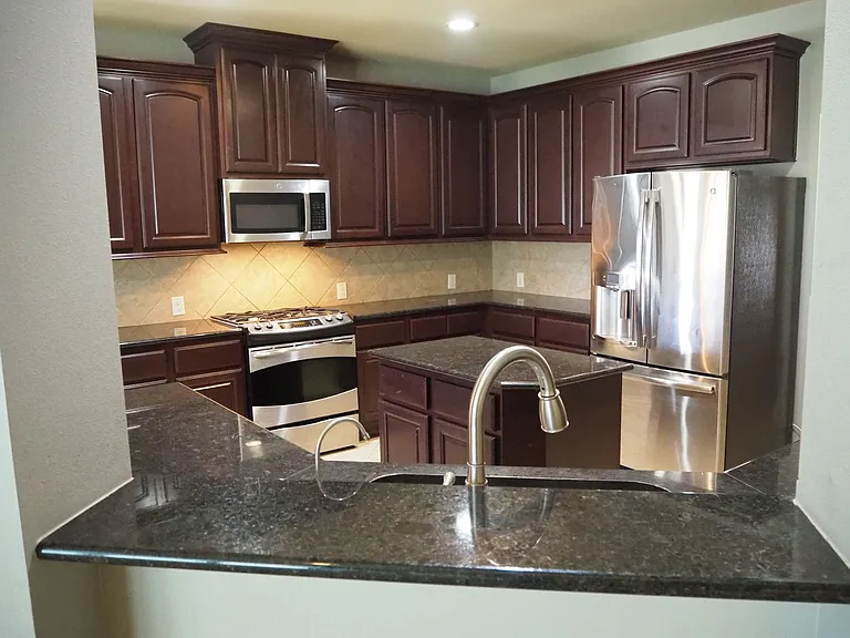 28607 Green Hedge Dr — Photo 13