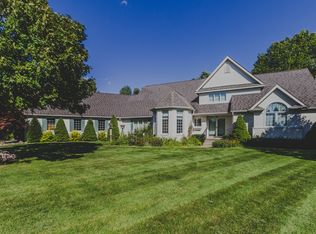 422 Braun Ct, Howell, MI 48843