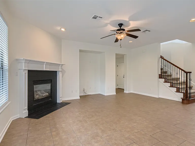 12609 Calistoga Way — Photo 9