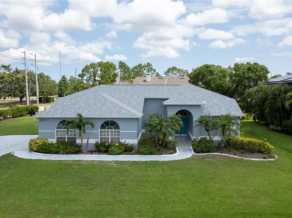 8679 Burning Tree Cir, Seminole, FL 33777
