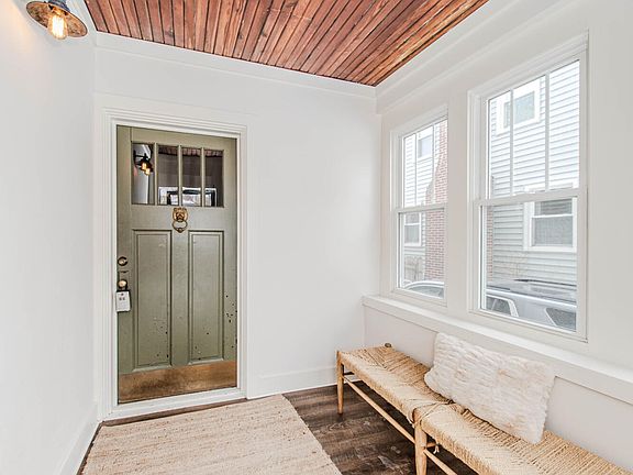 4th image of 1118 Longfellow Ave