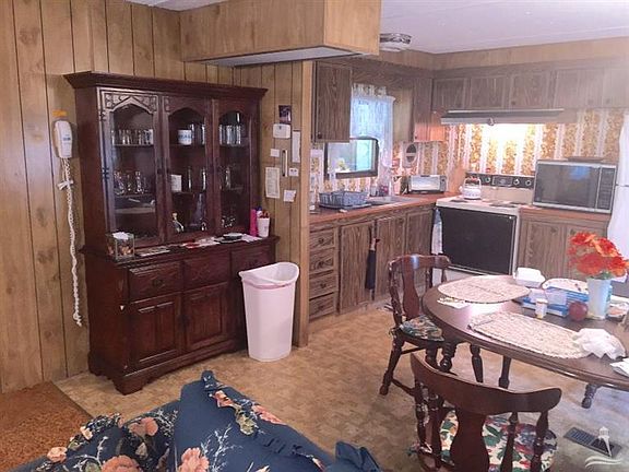 4th image of 9217 Bonaparte Drive SW