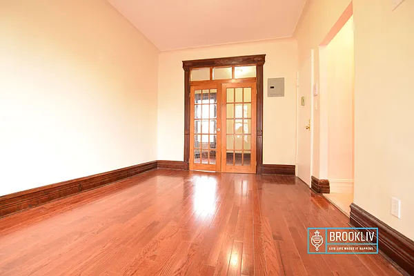 Rented by null | media 9