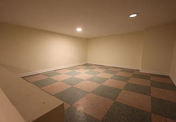 3rd image of 315 W 14th St APT 4A