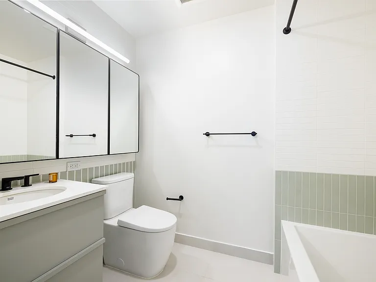 159 Boerum St #10D — Photo 9