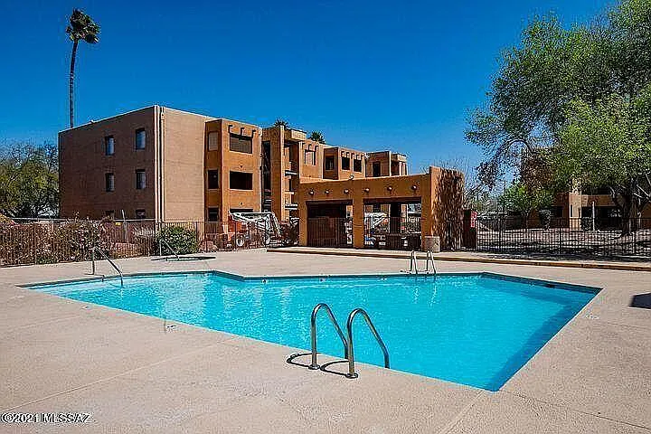 1810 E Blacklidge Dr #307 — Photo 22