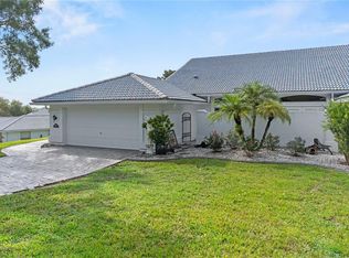 6048 Topsail Rd, Lady Lake, FL 32159