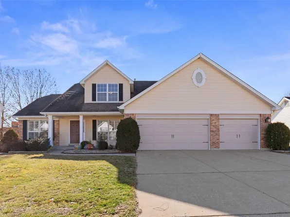230 Waterford Crossing Dr, Dardenne Prairie, MO 63368
