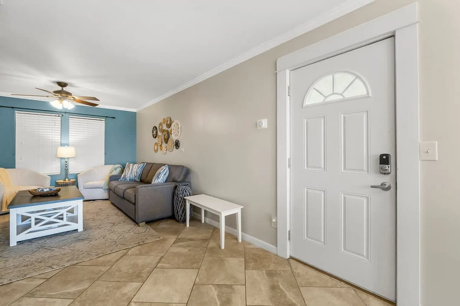 2 bed, 2.0 bath, 1291 sqft, $1,557 — Photo 4