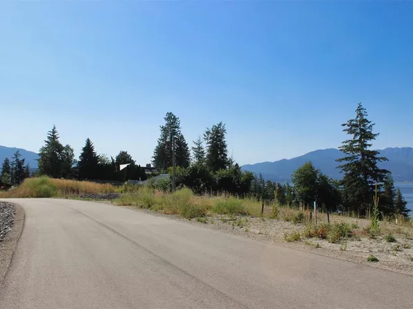 3648 Braelyn Rd #1, Columbia Shuswap, BC V0E 2X1