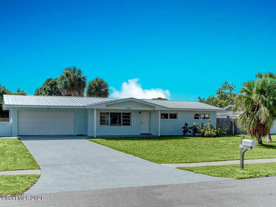 1st image of 1215 Pinetree Dr