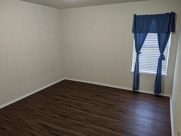 4525 Mountain Oak St — Photo 13