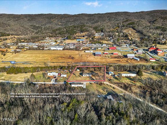 3rd image of 238 Overlook Ln