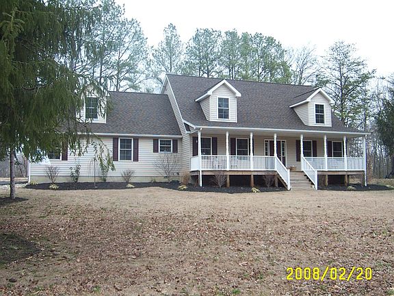 Front angle 2-grass is very green when in season (see photo 4)