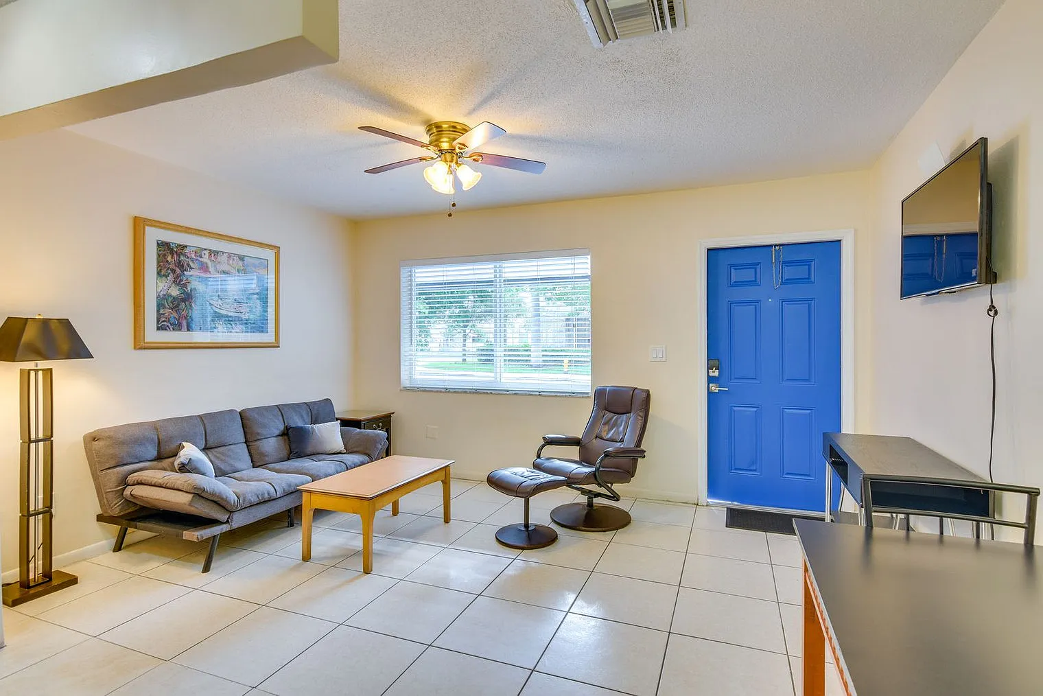 1 bed, 1.0 bath, 548 sqft, $2,322 — Photo 3