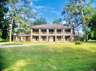 483 Brandon Rd, Conroe, TX 77302