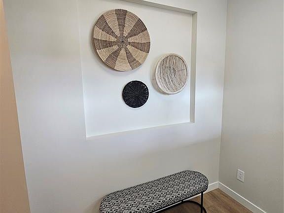 3rd image of 4964 Padwick ROAD