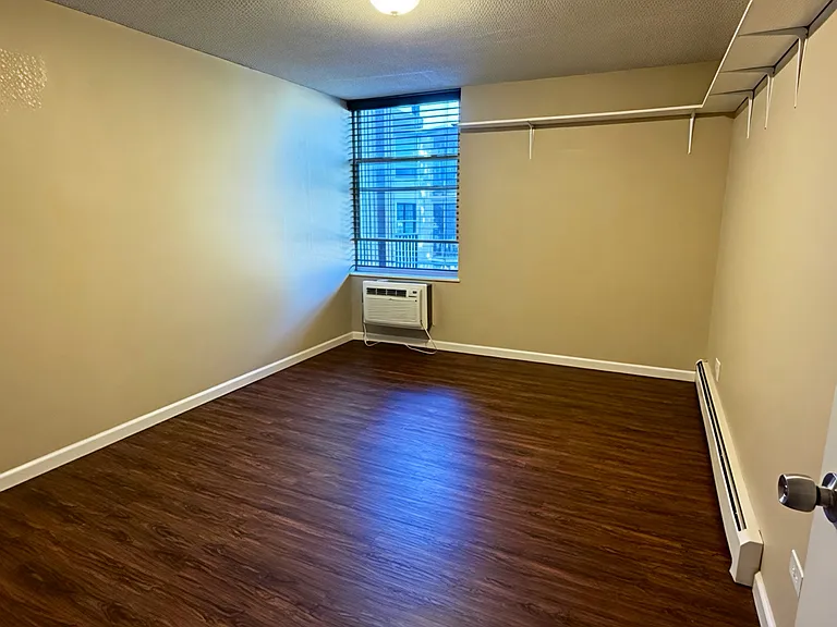 2281 S Vaughn Way #204A — Photo 19