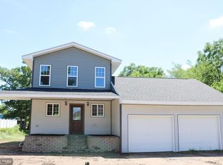 906 Arlington Ave, Cameron, WI 54822