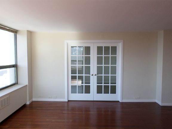 5th image of 1255 N Sandburg Ter #2207E