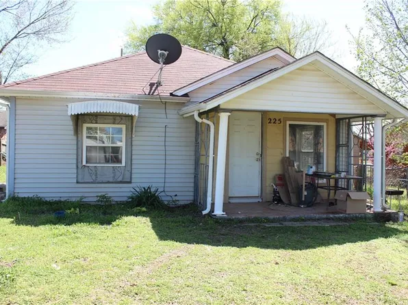 225 W 2nd St, Davenport, OK 74026