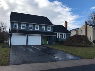 33 Westminster Dr, West Hartford, CT 06107