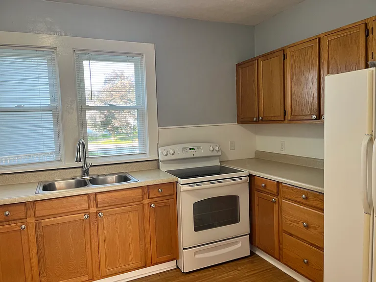 109 Westwood Ave — Photo 13