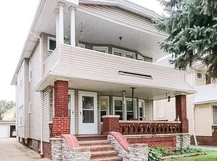 2090 Bunts Rd, Lakewood, OH 44107